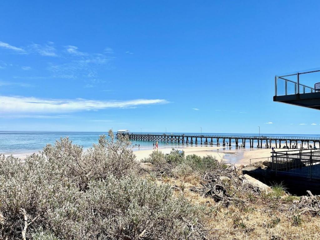 Kerrigan'S On Seaview- One Minute Walk To Beach - Not Beachfront Henley Beach South Exterior photo